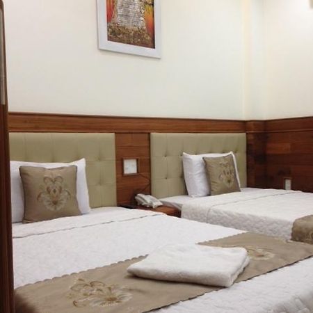 Au Lac Hotel Куи Нхон Екстериор снимка