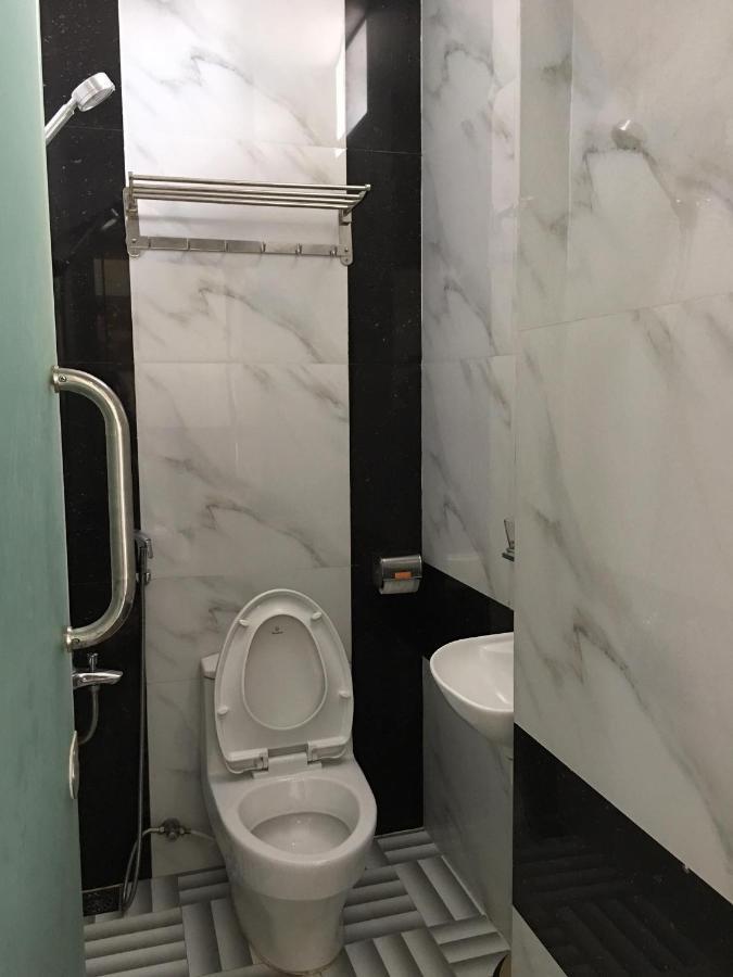 Au Lac Hotel Куи Нхон Екстериор снимка