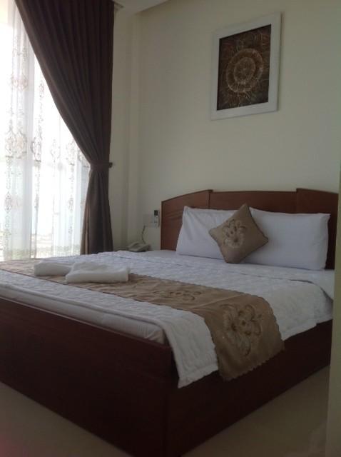 Au Lac Hotel Куи Нхон Екстериор снимка